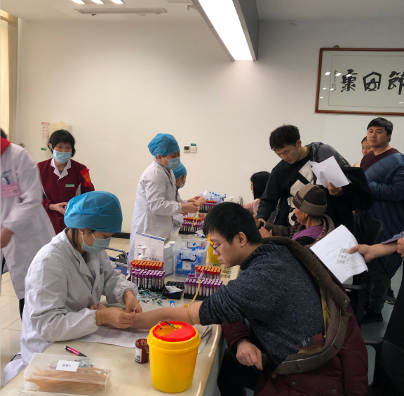 Orientado a las personas, cuidando la salud de los empleados y protegiendo su salud.